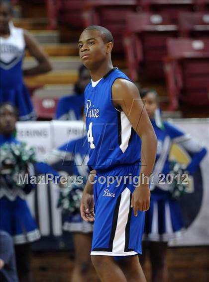 Thumbnail 1 in Price vs. Salesian (CIF State D4 Final) photogallery.