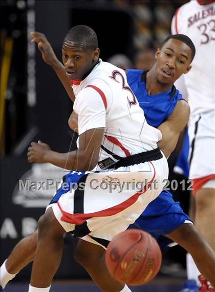 Thumbnail 2 in Price vs. Salesian (CIF State D4 Final) photogallery.