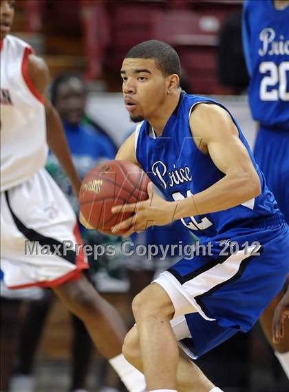 Thumbnail 1 in Price vs. Salesian (CIF State D4 Final) photogallery.