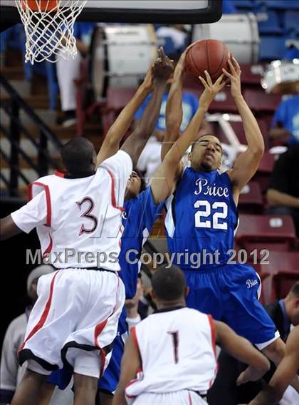 Thumbnail 2 in Price vs. Salesian (CIF State D4 Final) photogallery.