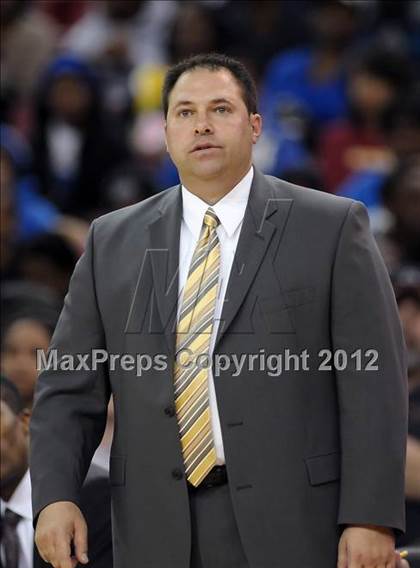 Thumbnail 3 in Price vs. Salesian (CIF State D4 Final) photogallery.