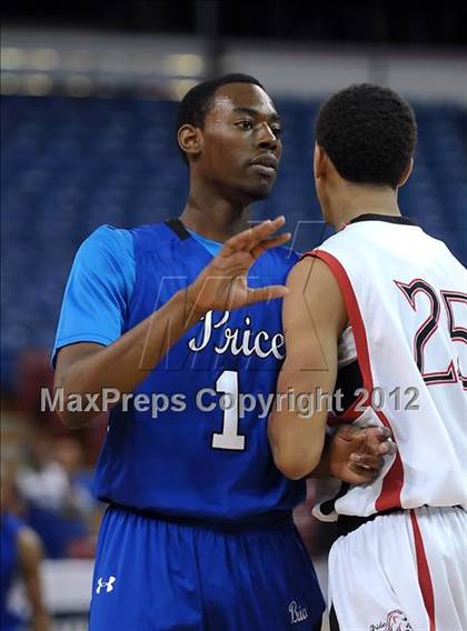 Thumbnail 1 in Price vs. Salesian (CIF State D4 Final) photogallery.