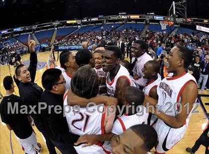 Thumbnail 3 in Price vs. Salesian (CIF State D4 Final) photogallery.
