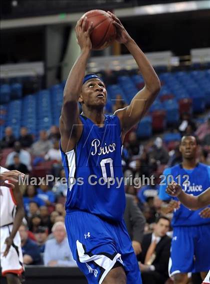 Thumbnail 2 in Price vs. Salesian (CIF State D4 Final) photogallery.