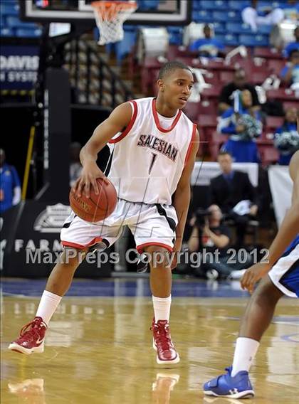 Thumbnail 2 in Price vs. Salesian (CIF State D4 Final) photogallery.