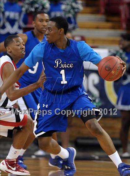 Thumbnail 2 in Price vs. Salesian (CIF State D4 Final) photogallery.