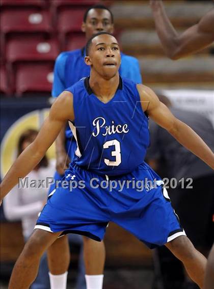 Thumbnail 3 in Price vs. Salesian (CIF State D4 Final) photogallery.