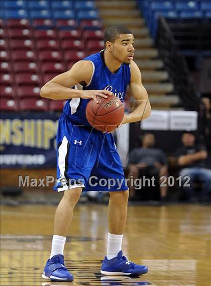 Thumbnail 2 in Price vs. Salesian (CIF State D4 Final) photogallery.