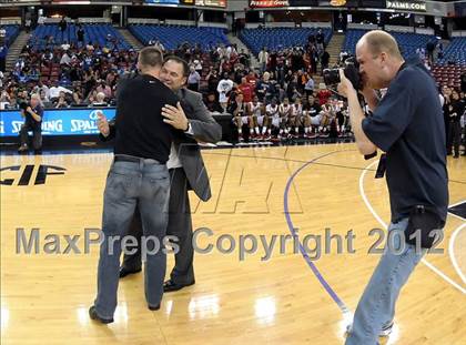 Thumbnail 2 in Price vs. Salesian (CIF State D4 Final) photogallery.