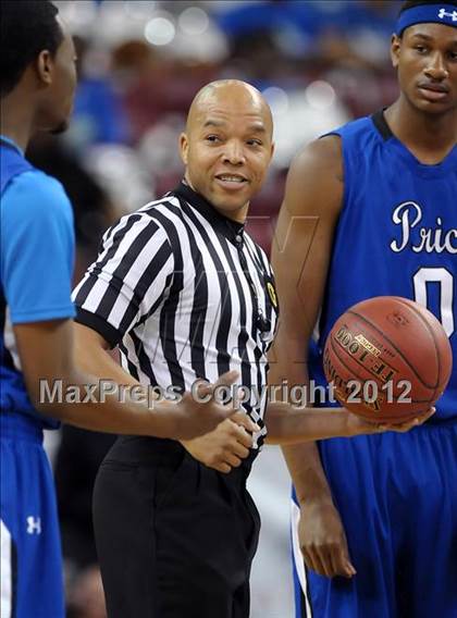 Thumbnail 2 in Price vs. Salesian (CIF State D4 Final) photogallery.