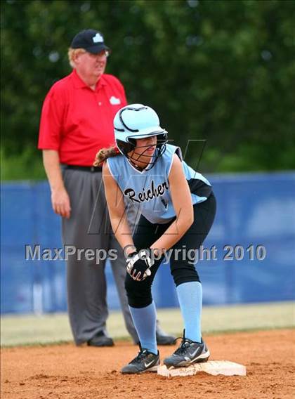 Thumbnail 3 in Reicher Catholic vs Red Oak (TAPPS 3A Semifinal) photogallery.