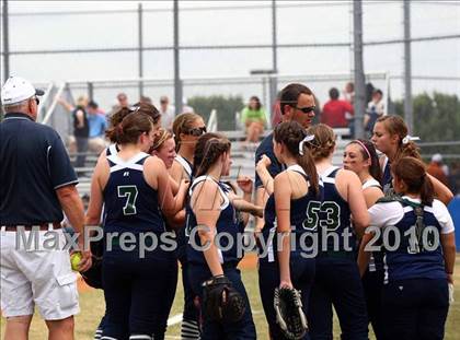 Thumbnail 2 in Reicher Catholic vs Red Oak (TAPPS 3A Semifinal) photogallery.