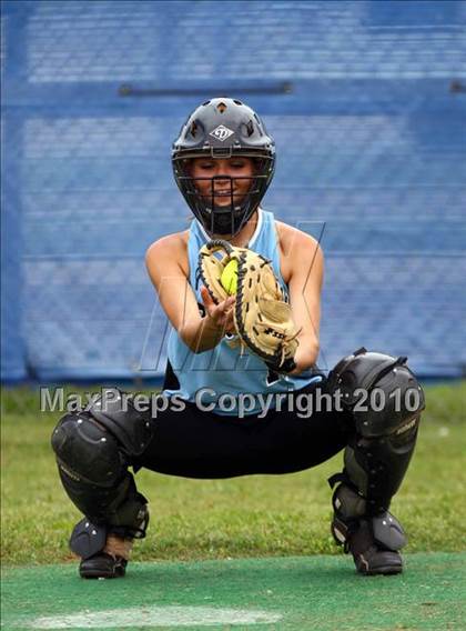 Thumbnail 2 in Reicher Catholic vs Red Oak (TAPPS 3A Semifinal) photogallery.