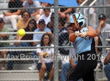 Thumbnail 3 in Reicher Catholic vs Red Oak (TAPPS 3A Semifinal) photogallery.