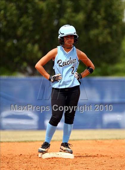 Thumbnail 3 in Reicher Catholic vs Red Oak (TAPPS 3A Semifinal) photogallery.