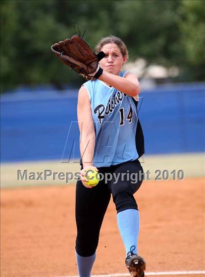 Thumbnail 3 in Reicher Catholic vs Red Oak (TAPPS 3A Semifinal) photogallery.