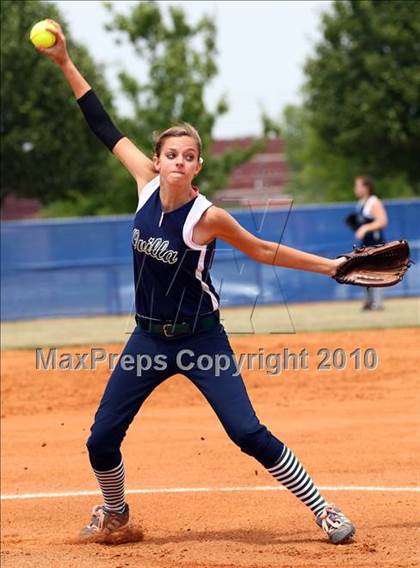 Thumbnail 2 in Reicher Catholic vs Red Oak (TAPPS 3A Semifinal) photogallery.