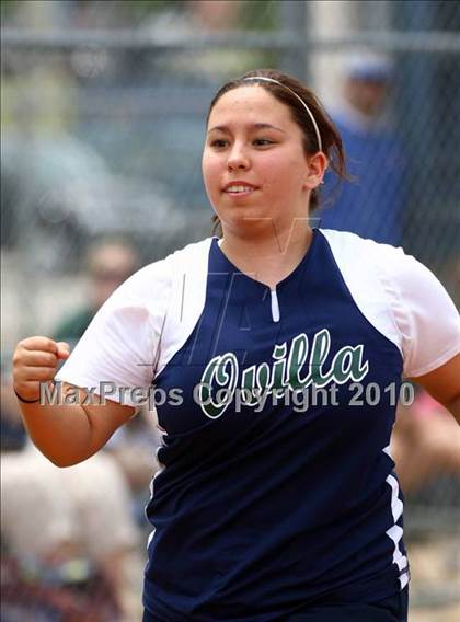 Thumbnail 1 in Reicher Catholic vs Red Oak (TAPPS 3A Semifinal) photogallery.