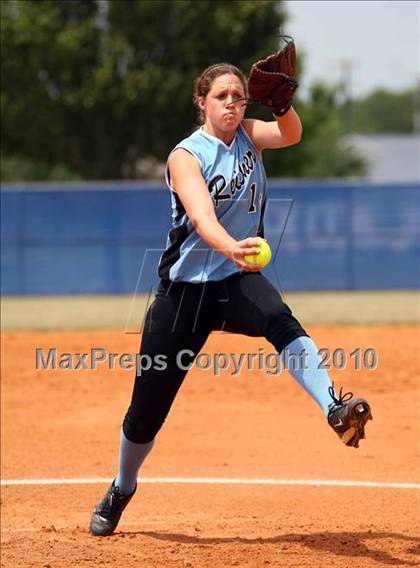 Thumbnail 1 in Reicher Catholic vs Red Oak (TAPPS 3A Semifinal) photogallery.