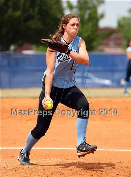 Thumbnail 1 in Reicher Catholic vs Red Oak (TAPPS 3A Semifinal) photogallery.