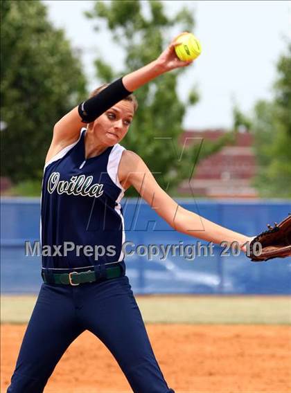 Thumbnail 1 in Reicher Catholic vs Red Oak (TAPPS 3A Semifinal) photogallery.