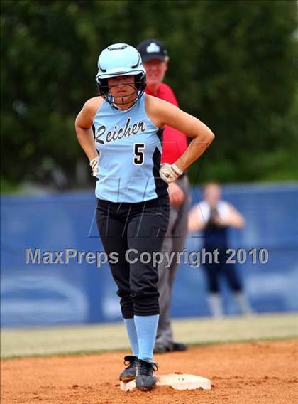 Thumbnail 1 in Reicher Catholic vs Red Oak (TAPPS 3A Semifinal) photogallery.