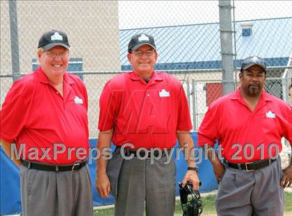 Thumbnail 1 in Reicher Catholic vs Red Oak (TAPPS 3A Semifinal) photogallery.