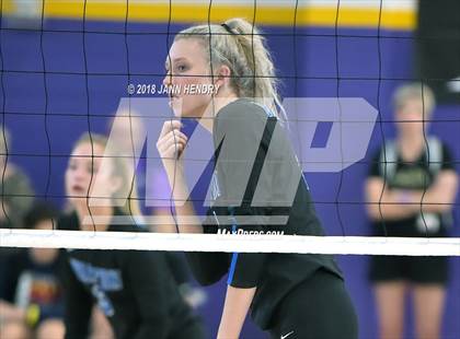 Thumbnail 2 in Walton vs. Harvard-Westlake (Durango Fall Classic) photogallery.