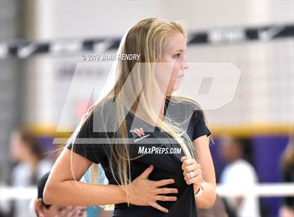 Thumbnail 3 in Walton vs. Harvard-Westlake (Durango Fall Classic) photogallery.