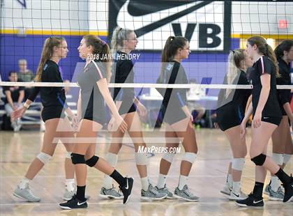Thumbnail 1 in Walton vs. Harvard-Westlake (Durango Fall Classic) photogallery.