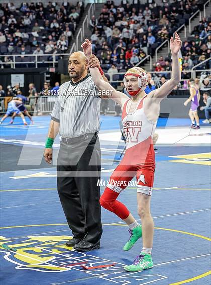Thumbnail 2 in NYSPHSAA Division 2 State Championships (Semi Finals 101 to 138) photogallery.