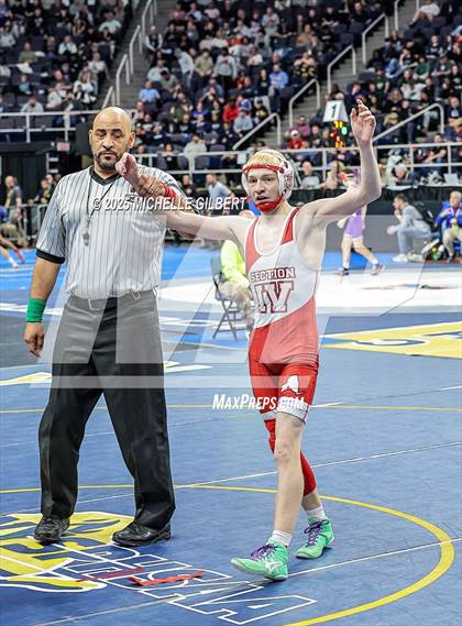 Thumbnail 2 in NYSPHSAA Division 2 State Championships (Semi Finals 101 to 138) photogallery.