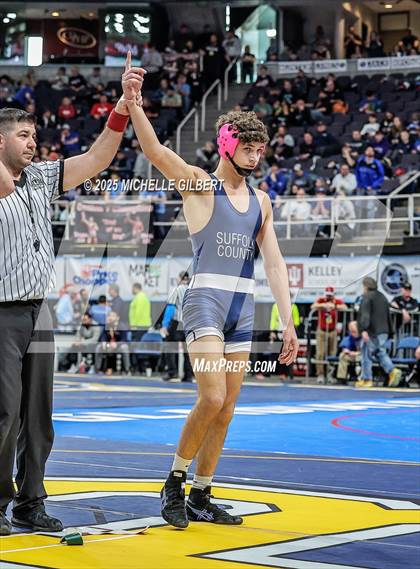 Thumbnail 2 in NYSPHSAA Division 2 State Championships (Semi Finals 101 to 138) photogallery.