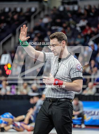 Thumbnail 1 in NYSPHSAA Division 2 State Championships (Semi Finals 101 to 138) photogallery.