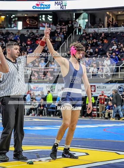 Thumbnail 1 in NYSPHSAA Division 2 State Championships (Semi Finals 101 to 138) photogallery.