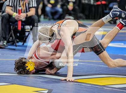 Thumbnail 2 in NYSPHSAA Division 2 State Championships (Semi Finals 101 to 138) photogallery.