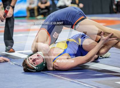 Thumbnail 2 in NYSPHSAA Division 2 State Championships (Semi Finals 101 to 138) photogallery.