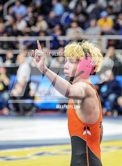Thumbnail 2 in NYSPHSAA Division 2 State Championships (Semi Finals 101 to 138) photogallery.