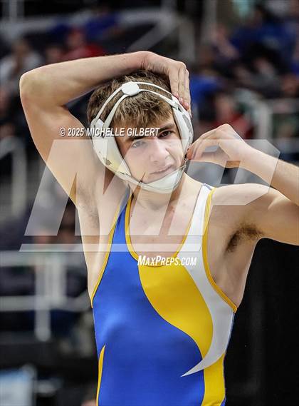 Thumbnail 2 in NYSPHSAA Division 2 State Championships (Semi Finals 101 to 138) photogallery.