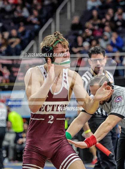 Thumbnail 2 in NYSPHSAA Division 2 State Championships (Semi Finals 101 to 138) photogallery.