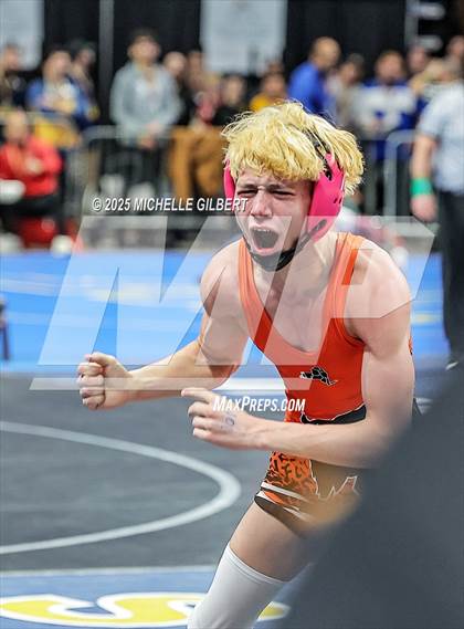 Thumbnail 3 in NYSPHSAA Division 2 State Championships (Semi Finals 101 to 138) photogallery.