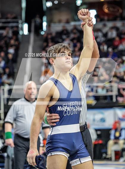 Thumbnail 2 in NYSPHSAA Division 2 State Championships (Semi Finals 101 to 138) photogallery.