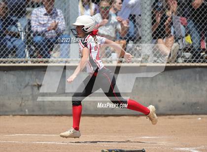 Thumbnail 3 in North Sanpete vs. Union (UHSAA 3A Round 3) photogallery.