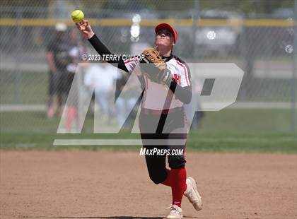 Thumbnail 1 in North Sanpete vs. Union (UHSAA 3A Round 3) photogallery.