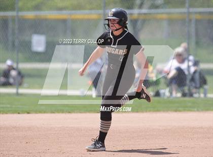 Thumbnail 3 in North Sanpete vs. Union (UHSAA 3A Round 3) photogallery.