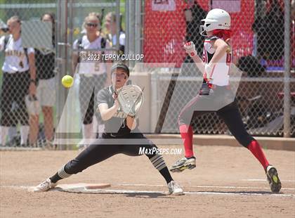 Thumbnail 1 in North Sanpete vs. Union (UHSAA 3A Round 3) photogallery.