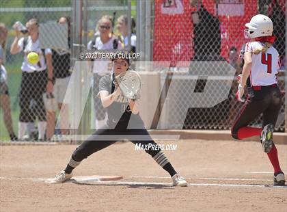 Thumbnail 3 in North Sanpete vs. Union (UHSAA 3A Round 3) photogallery.