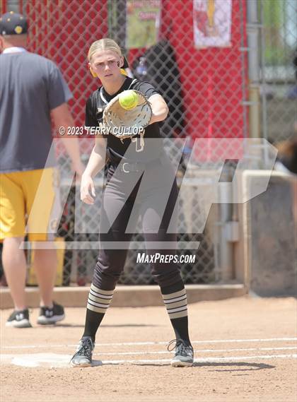 Thumbnail 1 in North Sanpete vs. Union (UHSAA 3A Round 3) photogallery.