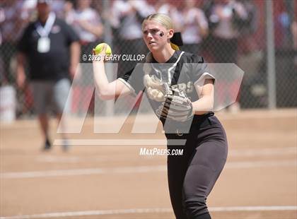 Thumbnail 2 in North Sanpete vs. Union (UHSAA 3A Round 3) photogallery.