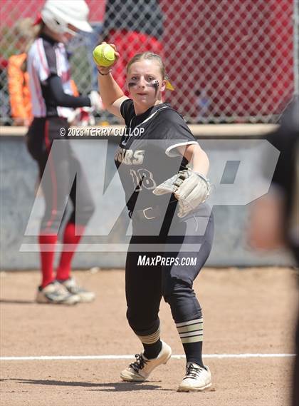 Thumbnail 1 in North Sanpete vs. Union (UHSAA 3A Round 3) photogallery.